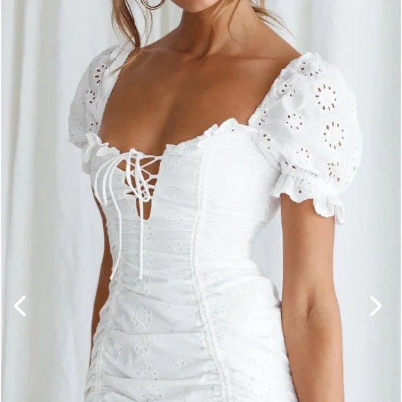 NWT SELFIE LESLIE La Quinta White Eyelet Lace Ruched Mini Dress w Puff Sleeves - Picture 6 of 16